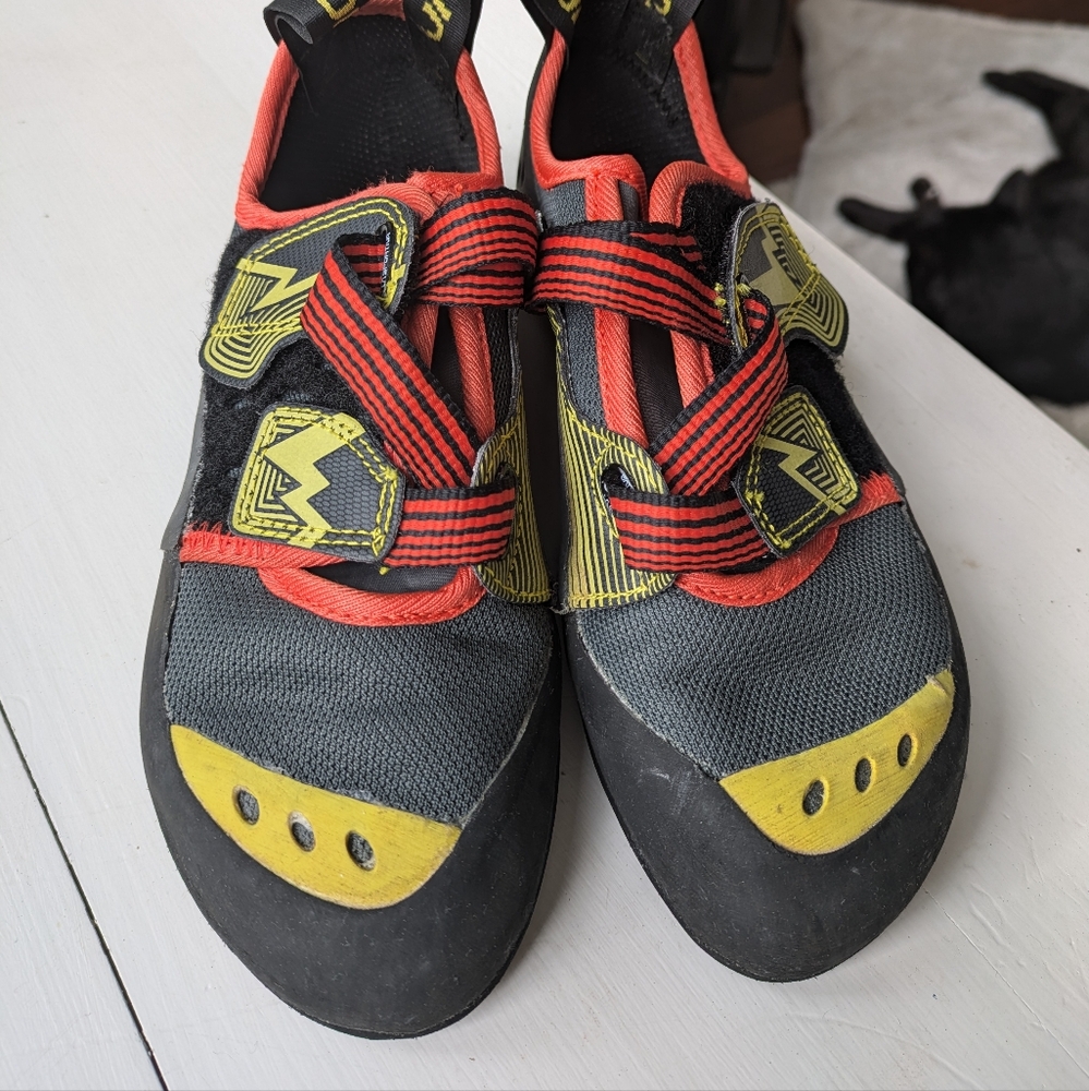 La Sportiva Oxygyn climbing shoes